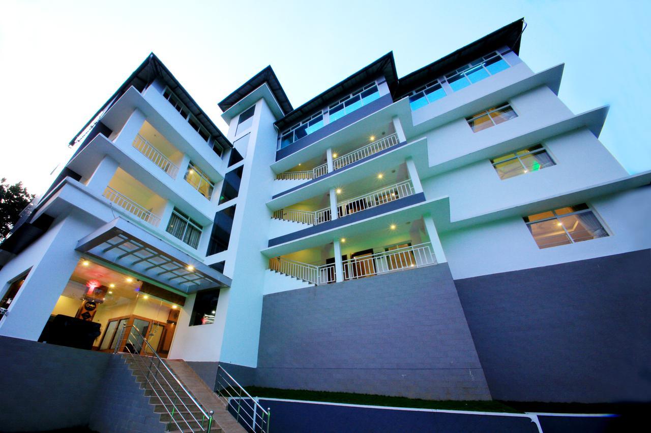 Hotel Monsoon Grande Munnar Esterno foto
